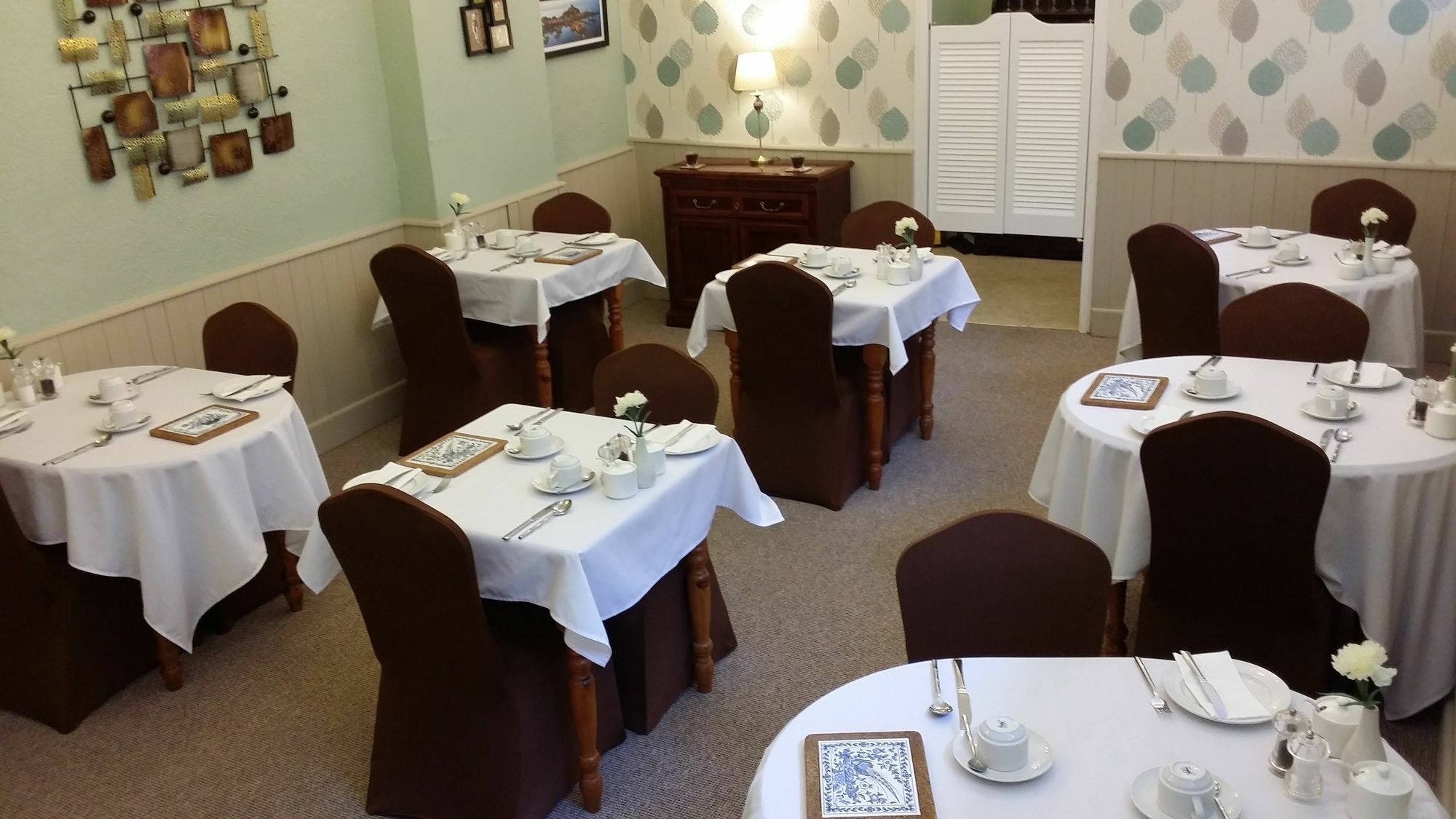 The Earlsdale 3*